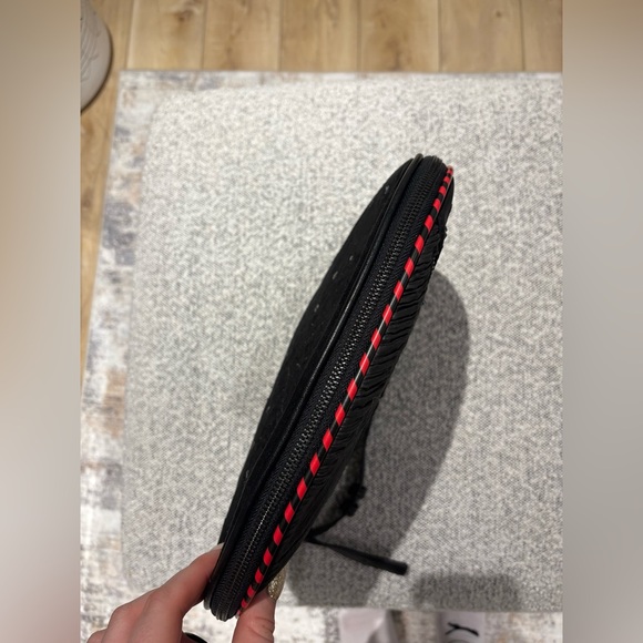 Desigual Siberia black half-moon shoulder bag. - Picture 7 of 12